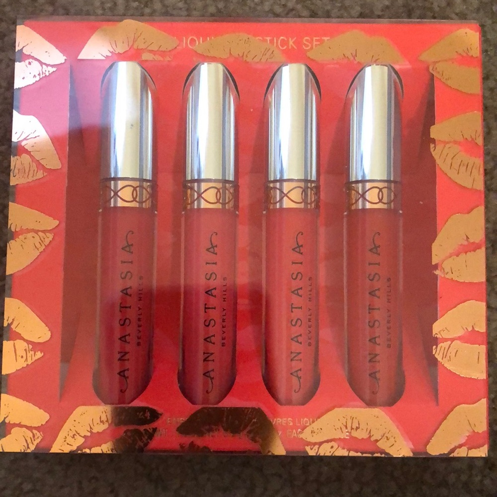 Anastasia red liquid lipstick set